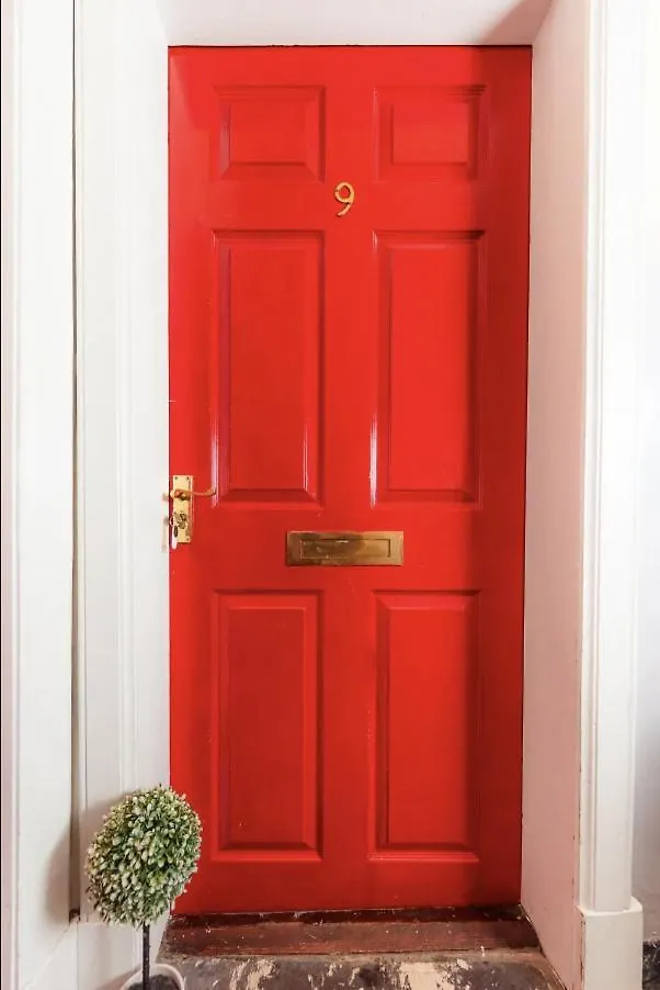 Warm & Welcoming Apartment City Center - Meadows 9! Edinburgh